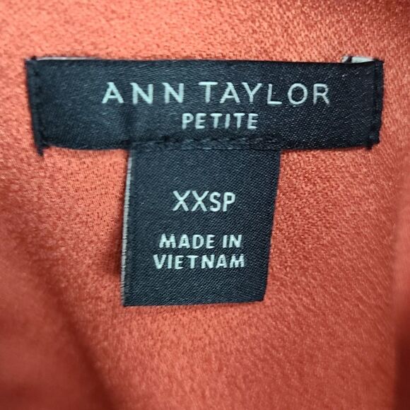 Ann Tylor Women's Ruffled Orange Top Size XXSP - Picture 3 of 5